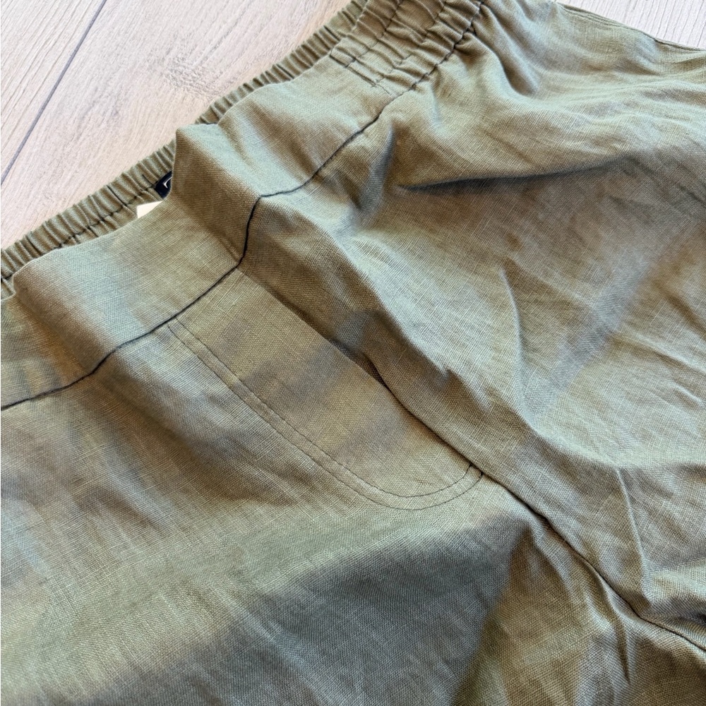 Zara Women's Olive Green Chinos - Picture 4 of 7